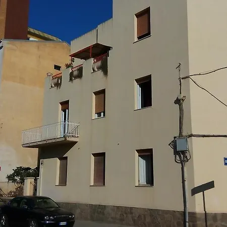 Damarilu Αλγκέρο